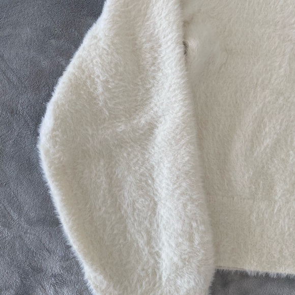 AERIE fuzzy cropped cardigan - Picture 3 of 4